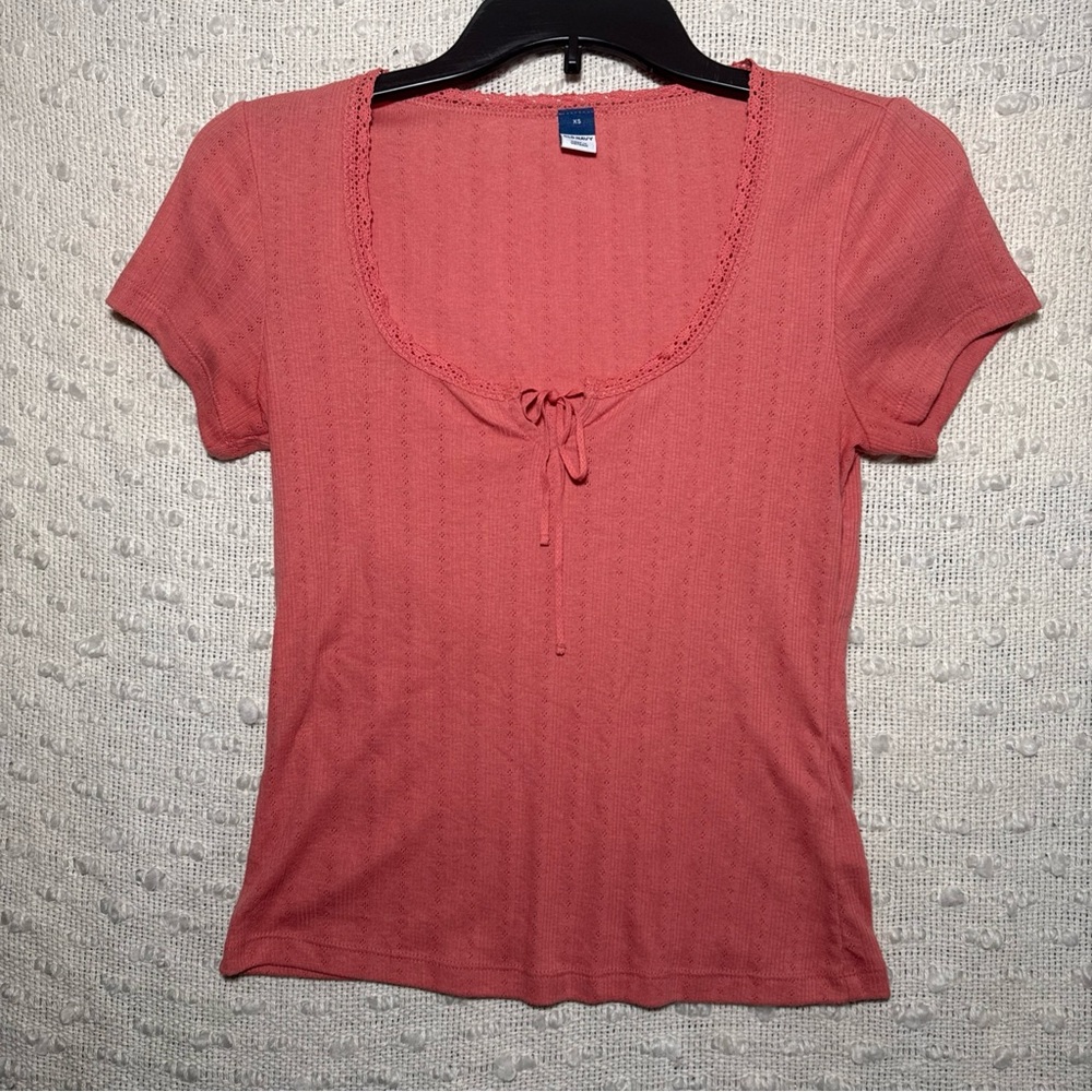 Old Navy women’s XS pink short sleeve shirt lace eyelet front‎ tie Y2K coquette